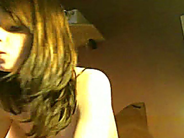 Hot chick plays with her tight moist pussy