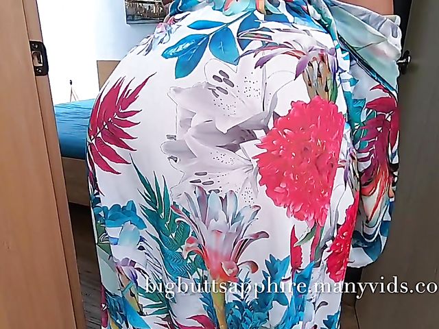 Big booty latina BigButt Sapphire playing with her cum toy