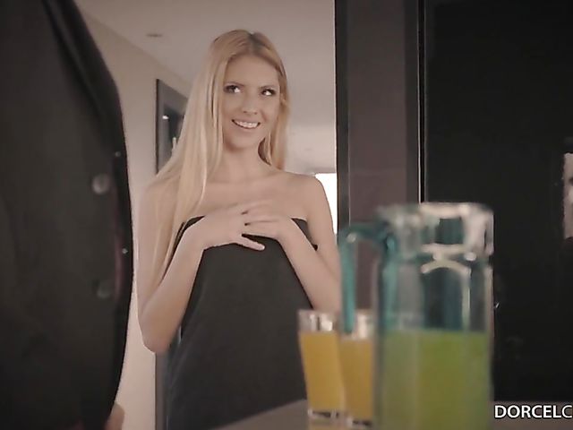 Euro DP with Italian blonde Rebecca Volpetti