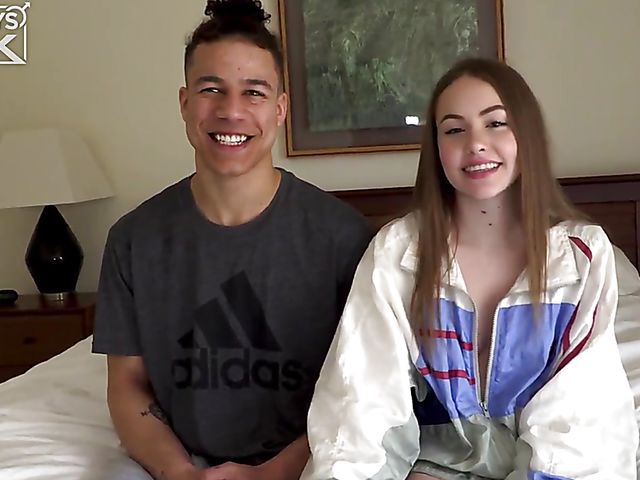 Hot guy Mani Storms fucks his beautiful new sex partner Naomi Porter balls deep