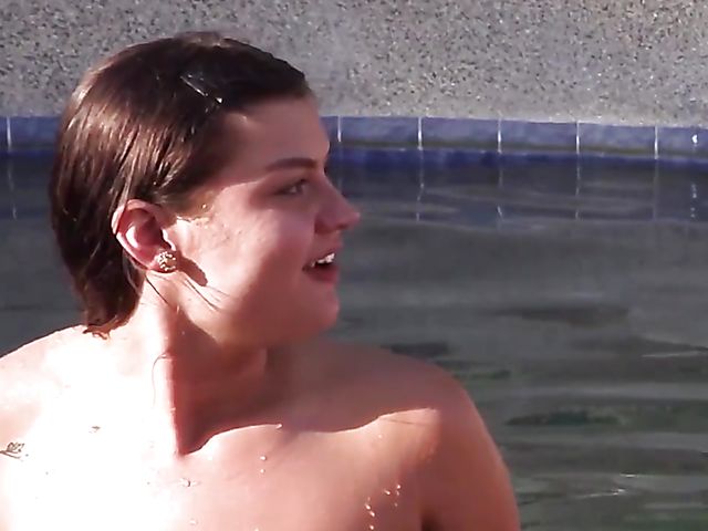 Hot guy Mani Storms fucks his beautiful new sex partner Naomi Porter balls deep