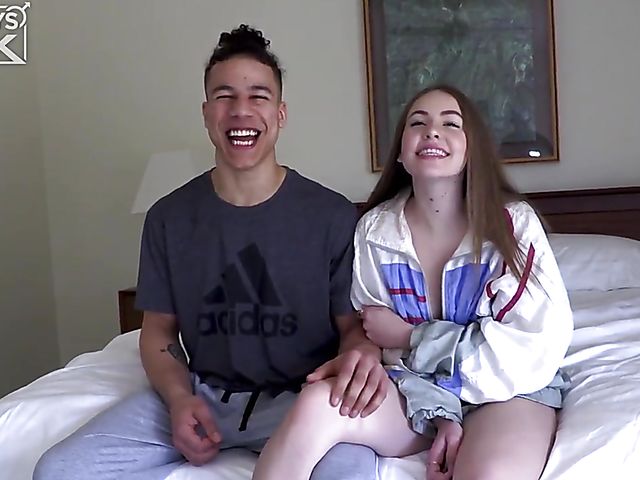 Hot guy Mani Storms fucks his beautiful new sex partner Naomi Porter balls deep