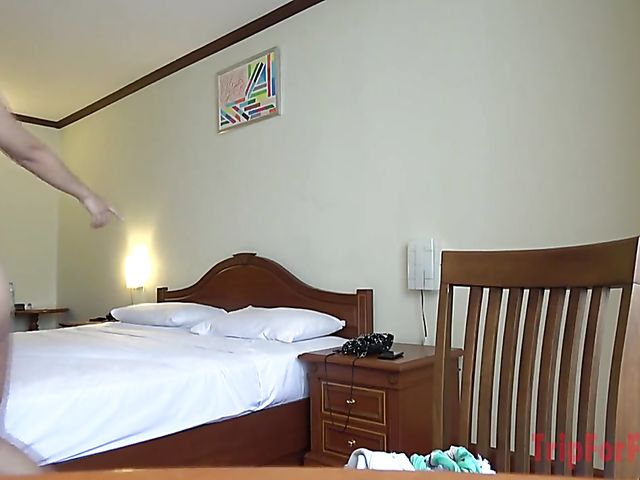 Asian whore gets slammed on the hotel bed on video