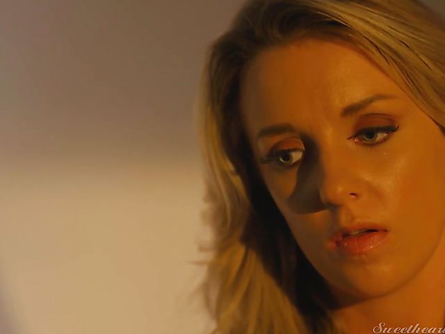 Kate Kennedy & Alison Rey - Passionate lesbians in the night