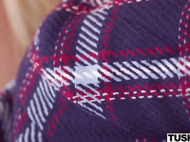 Carolina Sweets & Markus Dupree - Blonde teen anal delight with her new piano teacher