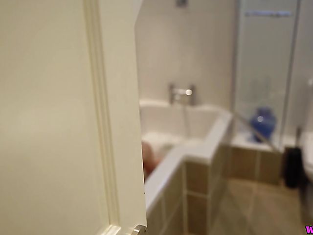 Bathroom spy on Cherry English with her dildo