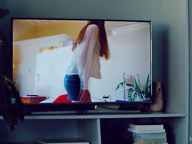 Elin Flame - Watch babelicious redhead masturbate