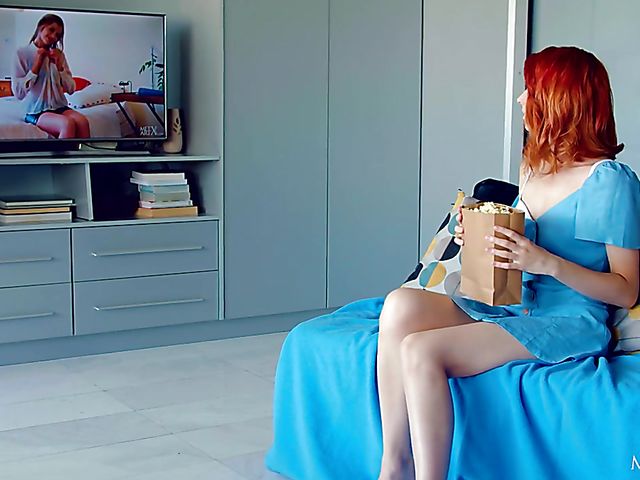 Elin Flame - Watch babelicious redhead masturbate