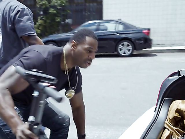 Teens Harmony Wonder and Natalia Queen interracial foursome with black cops