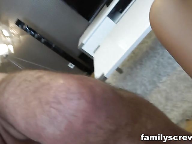 MMF old young threesome with skinny Cindy Shine