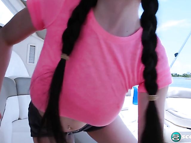 Big natural tits solo in the sea with Dylann Vox