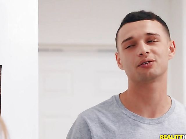 Mom and teen Addie Andrews and Leah Lee love the same cock