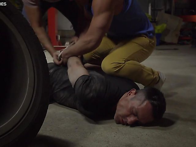 Romanian euro MILF Shalina Devine is horny in the garage