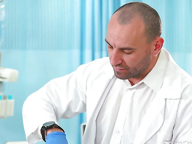 Dirty doctor nuru fuck with wet MILF Kit Mercer