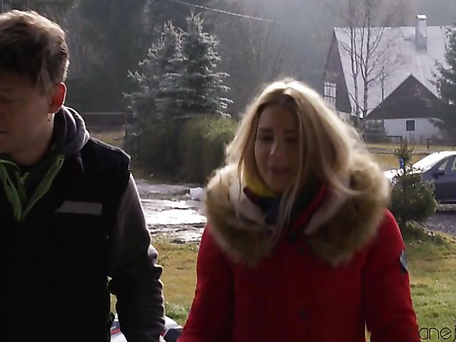 Winter sex with small tits babe Alecia Fox