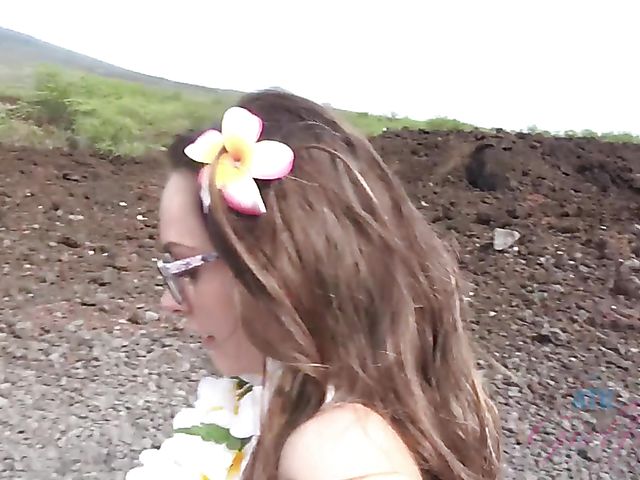 Aften Opal spreads her pussy in the car on the way to the beach to go skinny dipping