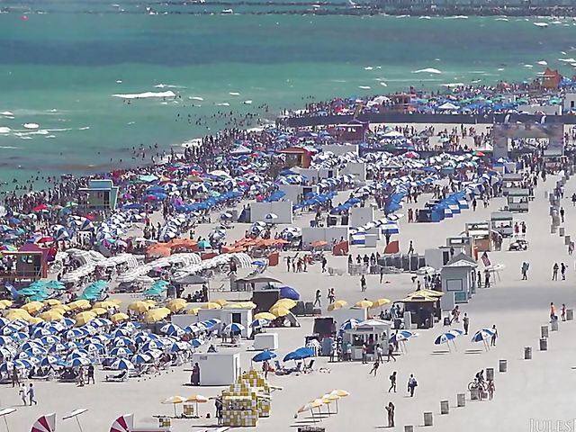 Miami Beach ass shake and deep anal with Kissa Sins