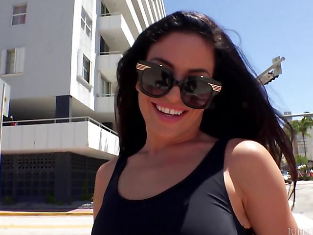 Miami Beach ass shake and deep anal with Kissa Sins