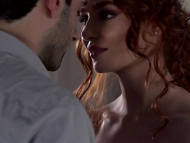 Sweaty sex with horny natural redhead Lacy Lennon