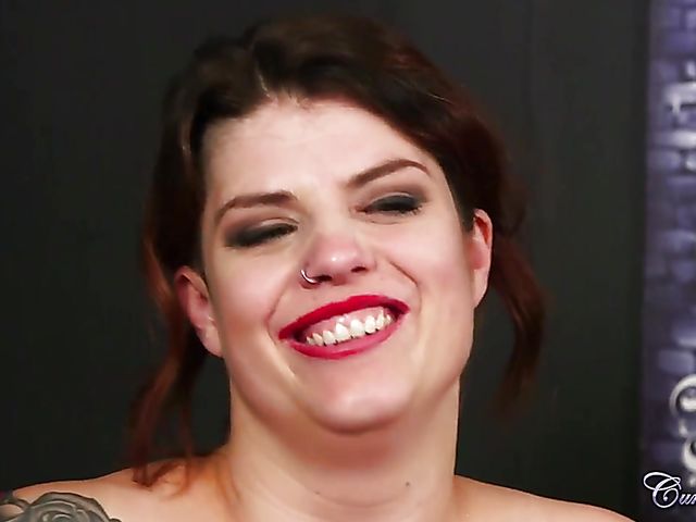 Big tits facial addict Lucia Love knows how to make him explode