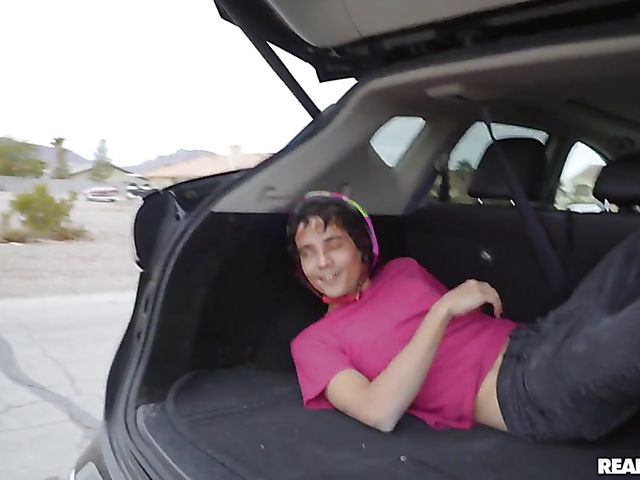 Dee Williams & Ricky Spanish - Big boobed MILF and young boy accident