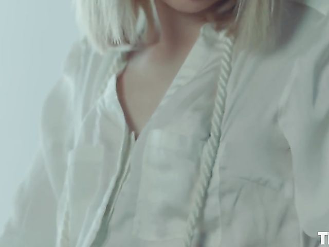 Bondage solo and kinky masturbation with Alice Shea who is curious about ropes and knots