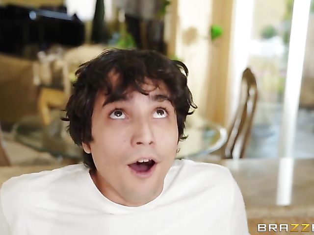 MILF Sybil Stallone flashes her huge boobs while cleaning the house to seduce Ricky Spanish