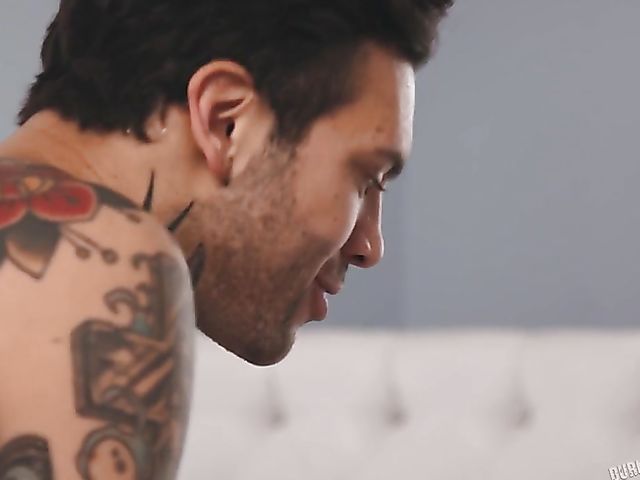 Anal tattoo lovers Baby Sid and Small Hands go at it