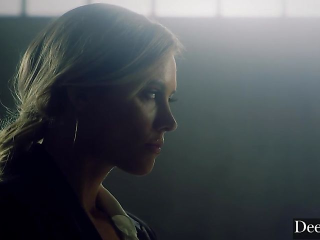 Addie Andrews and Small Hands have wild sex in the dark of the bedroom