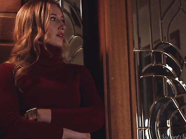 Ryan Mclane enjoys Riley Reyes' milf natural tits and pussy in the night on Valentine's Day