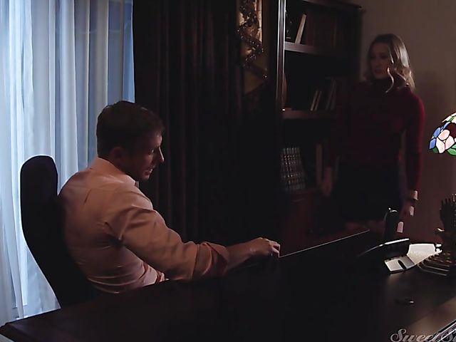 Ryan Mclane enjoys Riley Reyes' milf natural tits and pussy in the night on Valentine's Day