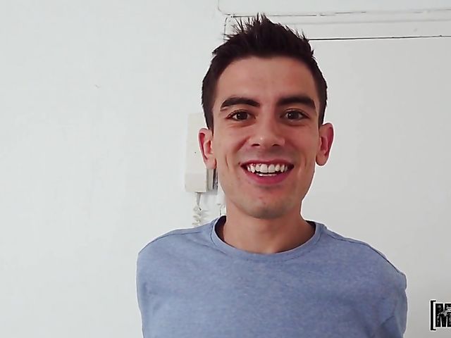 Liz Rainbow and Lana Bunny share boyfriend in POV threesome