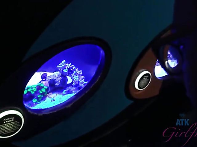 Aften Opal - Car masturbation on the highway