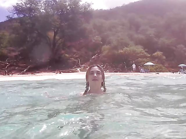 Nude beach girlfriend Jane Wilde shows it all