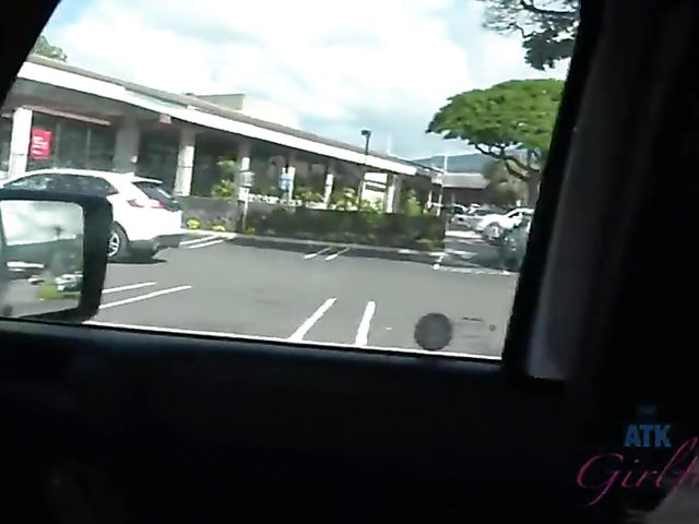 Outdoor POV and beach fun with naughty girlfriend Melody Marks