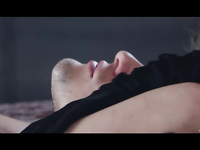 Kinuski & Maxmilian Dior - Couple art porn in stockings and gloves