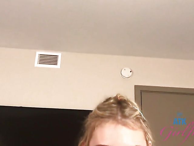 Melody Mark - Naughty girlfriend's sex diary