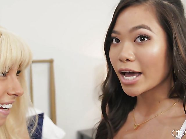 Tribbing and fisting session of petite lesbians Kenzie Reeves and Vina Sky