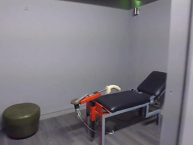 Gloryhole blowjob and fucking machine sex with Italian slut Selvaggia Forte