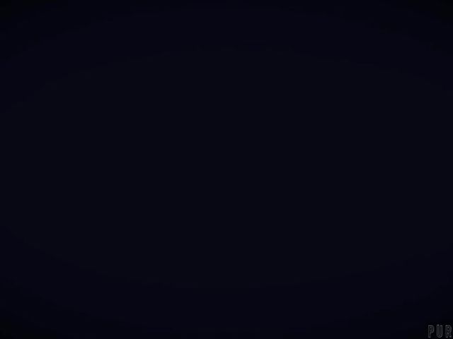 Hot mom Kit Mercer helps her injured stepson