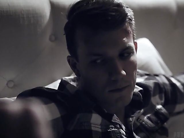 Hot mom Kit Mercer helps her injured stepson