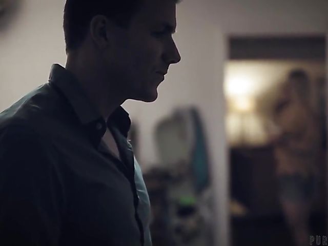 Hot mom Kit Mercer helps her injured stepson