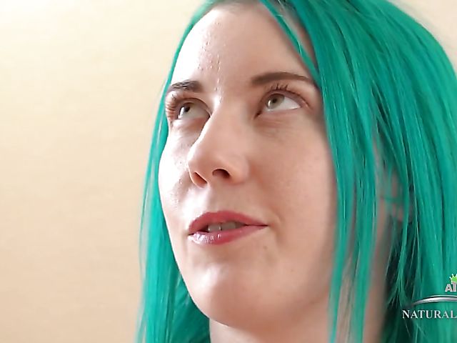 Hairy ass fingering with green-haired Lux Lives