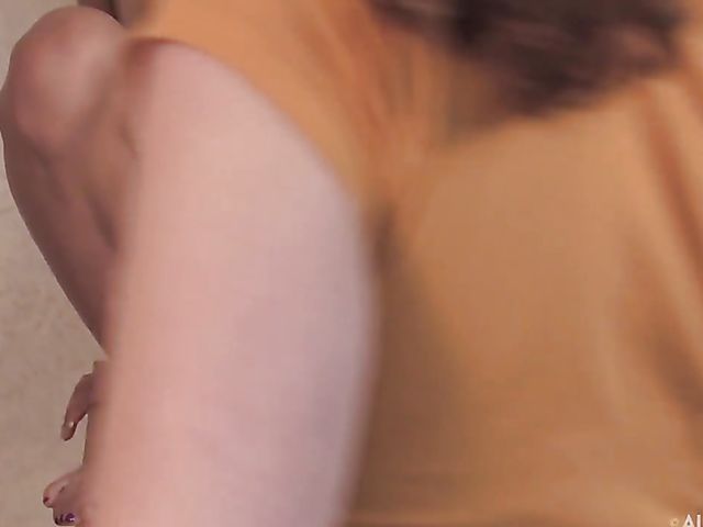 Photoshoot backstage with tight solo girl with toys Amia Moretti