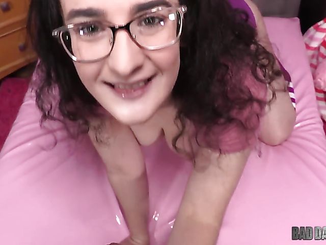 Daddy's girl with glasses Lyra Lockhart enjoys sex POV