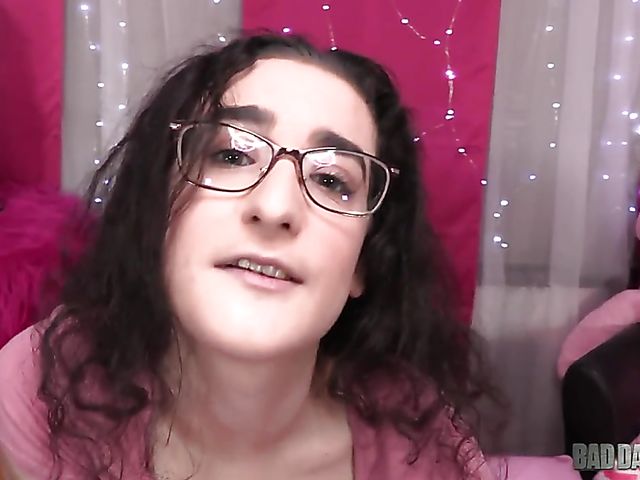 Daddy's girl with glasses Lyra Lockhart enjoys sex POV