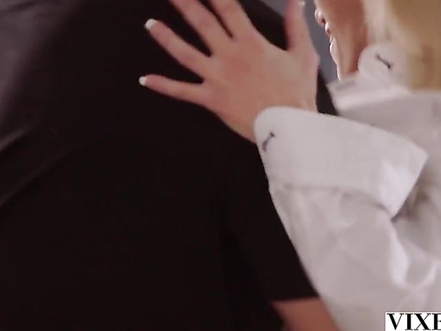 Blonde babe Sky Pierce gets wild with Mick Blue