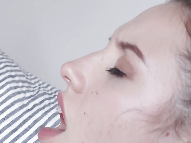 Australian lesbian hairy girlfriends Dulcie and Willow trib and lick