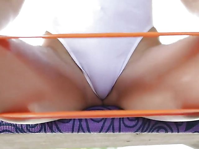 Bubble butt MILF workout outdoors and sex with Havana Bleu