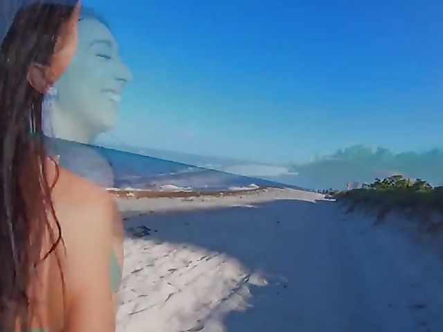 Big butt latina bikini girl Kiarra Kai gets slammed in Miami